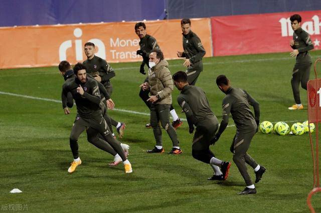 马德里竞技备战西甲联赛 球队盼走出失利阴影 重回榜首:panda sports(图4)
马德里竞技备战西甲联赛 球队盼走出失利阴影 重回榜首:panda sports(图4)